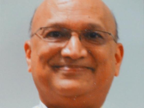 Headshot of Shreeder Adibhatla