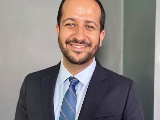 Headshot of Oscar Vargas